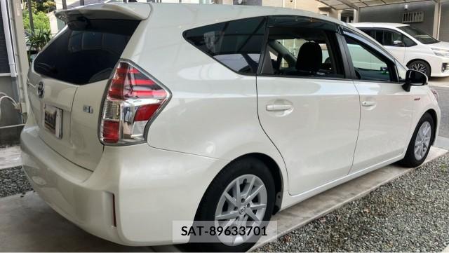 Toyota PRIUS ALPHA 2020-06 8280753-12