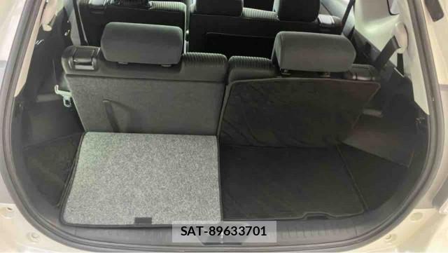 Toyota PRIUS ALPHA 2020-06 8280753-17