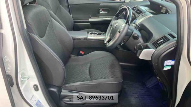 Toyota PRIUS ALPHA 2020-06 8280753-5
