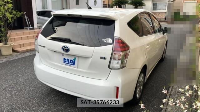 Toyota PRIUS ALPHA 2016-10 8281326-13