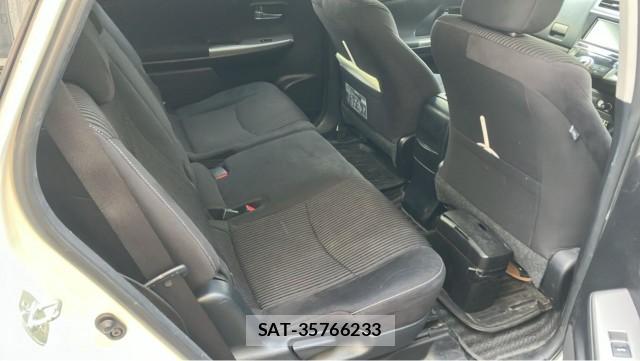 Toyota PRIUS ALPHA 2016-10 8281326-6