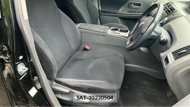Toyota PRIUS ALPHA 2014-01 8281466-5