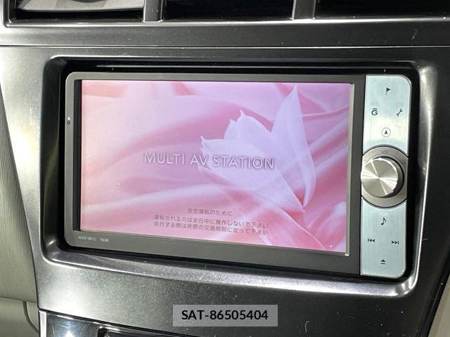 Toyota PRIUS ALPHA 2011-11 8281768-2