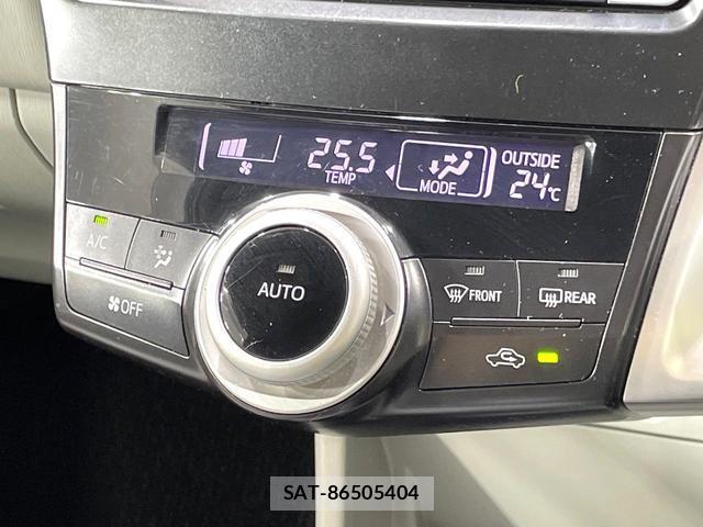 Toyota PRIUS ALPHA 2011-11 8281768-6
