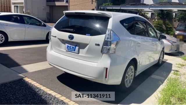 Toyota PRIUS ALPHA 2011-11 8281788-12
