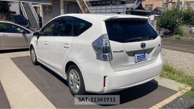 Toyota PRIUS ALPHA 2011-11 8281788-13