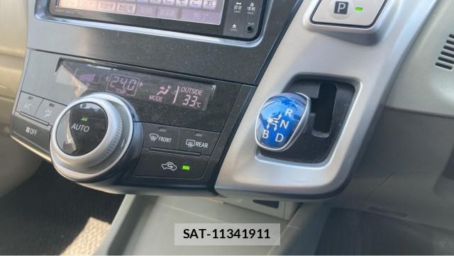 Toyota PRIUS ALPHA 2011-11 8281788-14
