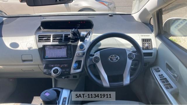 Toyota PRIUS ALPHA 2011-11 8281788-16