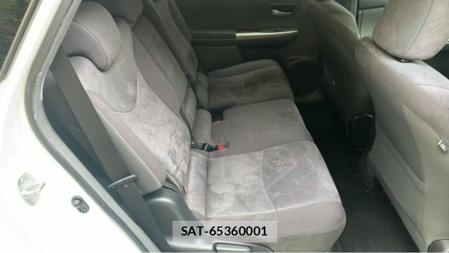 Toyota PRIUS ALPHA 2011-11 8281808-6