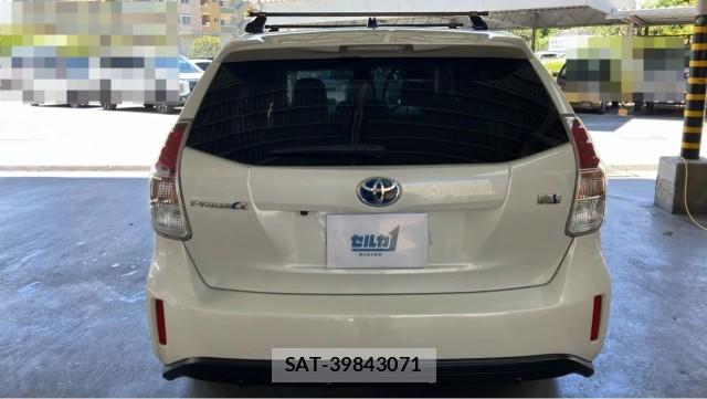 Toyota PRIUS ALPHA 2018-01 8282047-1