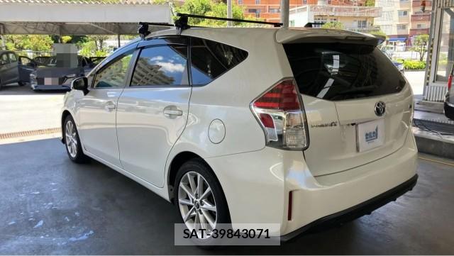 Toyota PRIUS ALPHA 2018-01 8282047-12