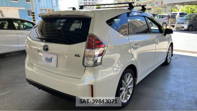 Toyota PRIUS ALPHA 2018-01 8282047-13