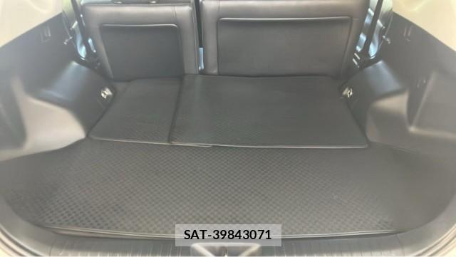 Toyota PRIUS ALPHA 2018-01 8282047-17
