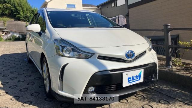 Toyota PRIUS ALPHA 2017-10 8282197-11