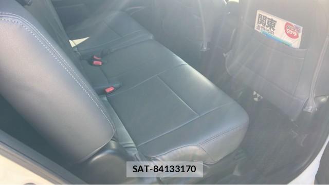 Toyota PRIUS ALPHA 2017-10 8282197-6