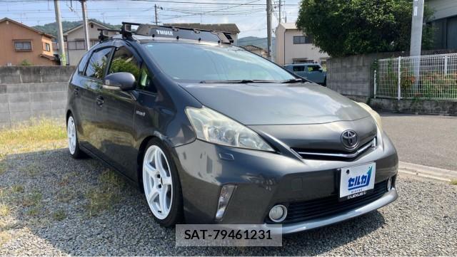 Toyota PRIUS ALPHA 2012-03 8282217-11