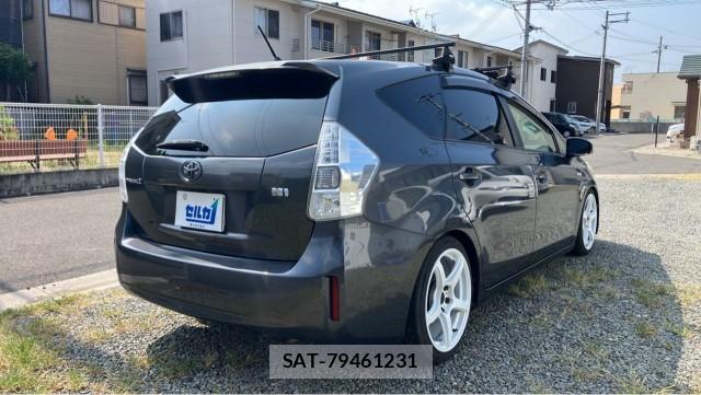 Toyota PRIUS ALPHA 2012-03 8282217-12