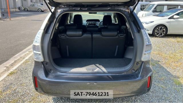 Toyota PRIUS ALPHA 2012-03 8282217-17