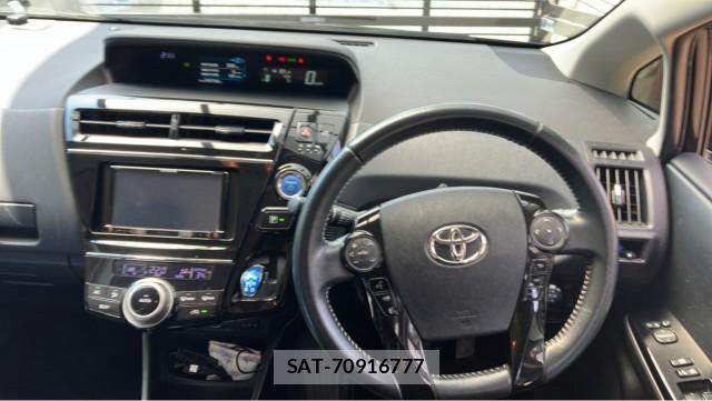 Toyota PRIUS ALPHA 2017-10 8282218-16