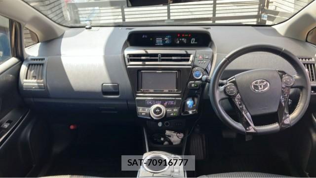 Toyota PRIUS ALPHA 2017-10 8282218-2