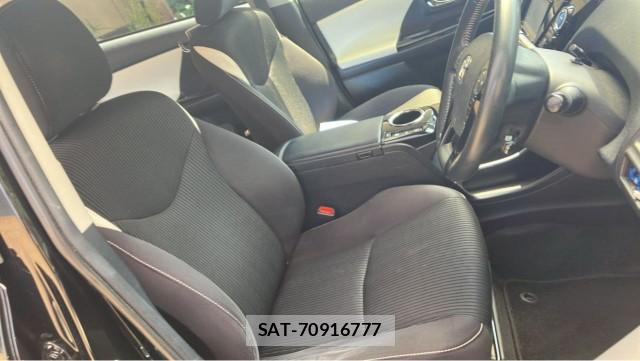 Toyota PRIUS ALPHA 2017-10 8282218-5