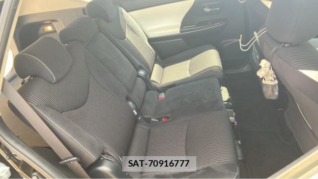 Toyota PRIUS ALPHA 2017-10 8282218-6