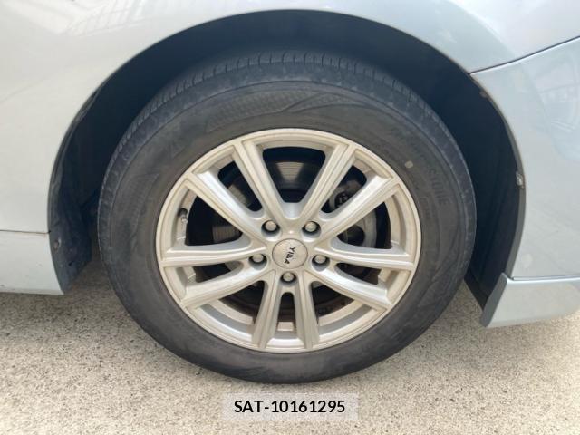 Toyota PRIUS ALPHA 2011-09 8282583-12