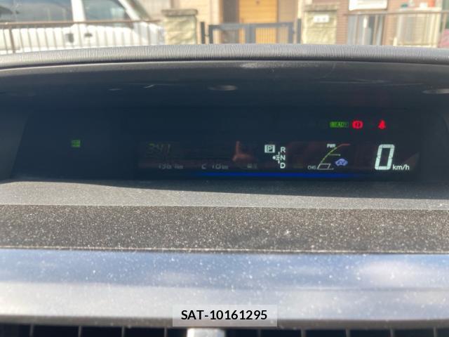 Toyota PRIUS ALPHA 2011-09 8282583-17