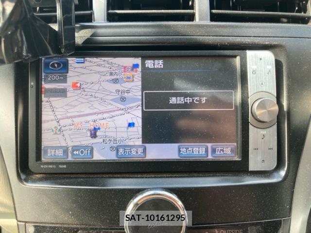 Toyota PRIUS ALPHA 2011-09 8282583-18