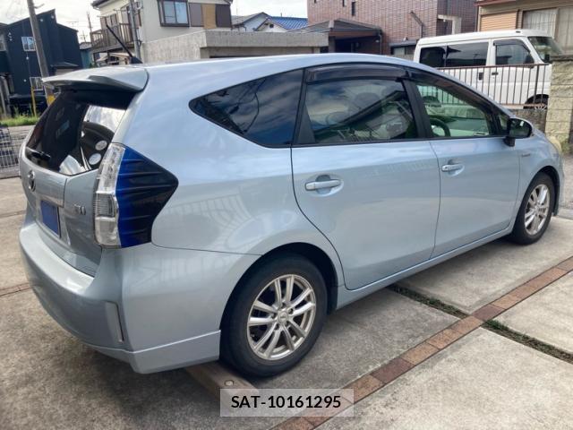 Toyota PRIUS ALPHA 2011-09 8282583-2