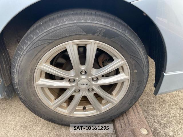 Toyota PRIUS ALPHA 2011-09 8282583-4