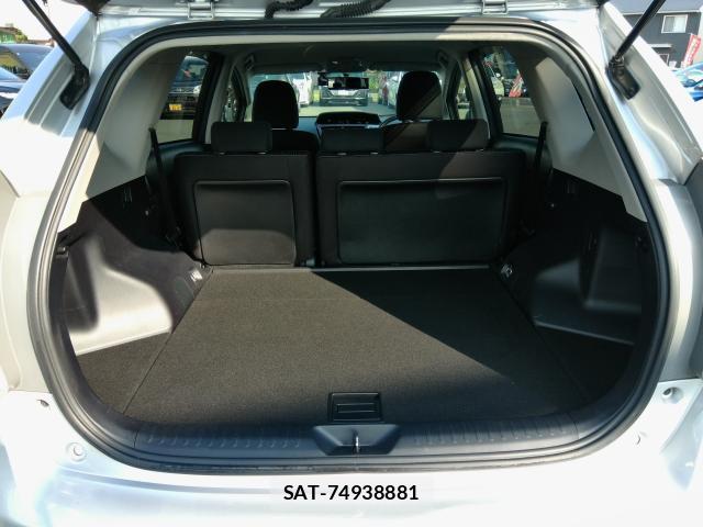 Toyota PRIUS ALPHA 2015-02 8282586-11