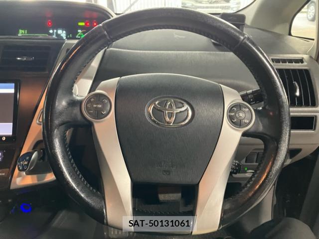 Toyota PRIUS ALPHA 2014-03 8282824-10