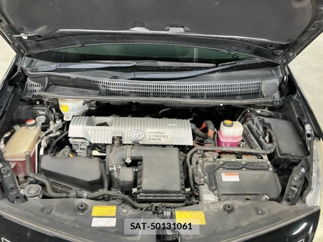 Toyota PRIUS ALPHA 2014-03 8282824-18