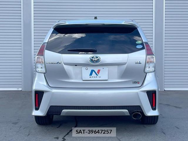 Toyota PRIUS ALPHA 2015-10 8282858-11