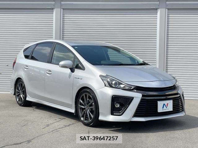 Toyota PRIUS ALPHA 2015-10 8282858-12