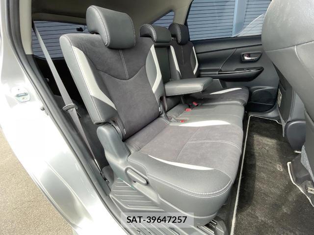 Toyota PRIUS ALPHA 2015-10 8282858-8