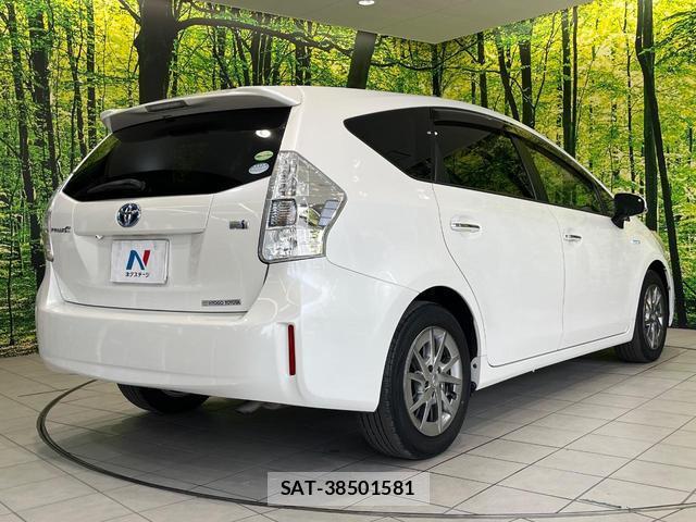 Toyota PRIUS ALPHA 2013-10 8283280-16