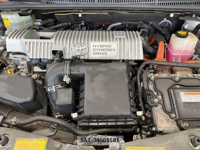 Toyota PRIUS ALPHA 2013-10 8283280-17