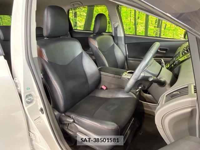 Toyota PRIUS ALPHA 2013-10 8283280-7