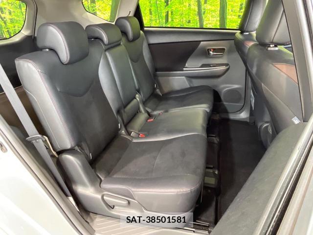 Toyota PRIUS ALPHA 2013-10 8283280-8
