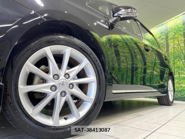 Toyota PRIUS ALPHA 2013-08 8283982-12