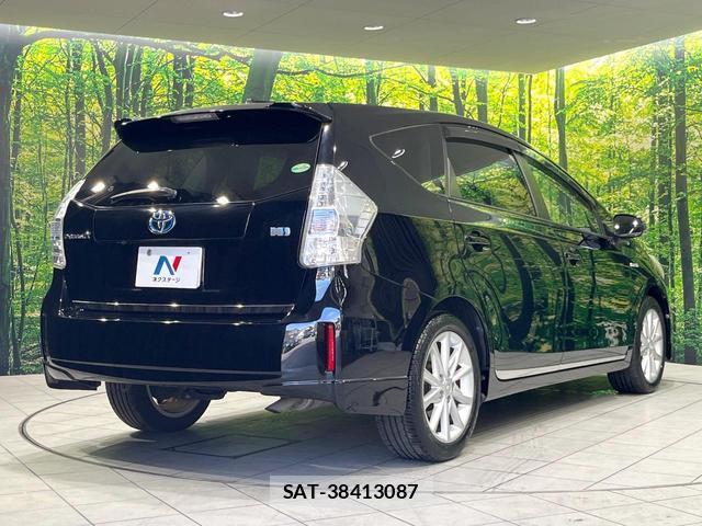 Toyota PRIUS ALPHA 2013-08 8283982-16