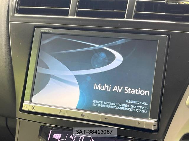 Toyota PRIUS ALPHA 2013-08 8283982-2
