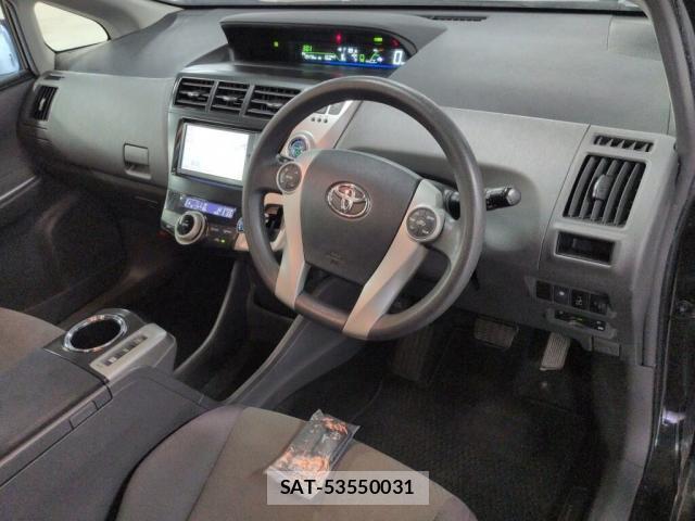 Toyota PRIUS ALPHA 2013-07 8284545-2