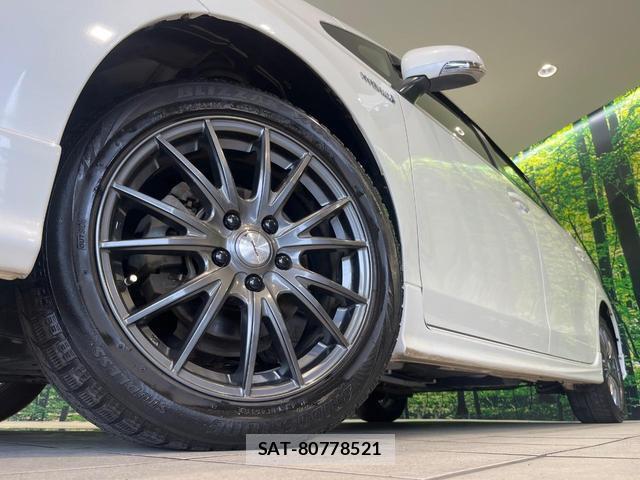 Toyota PRIUS ALPHA 2015-04 8285187-12
