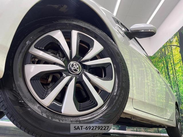 Toyota PRIUS PHV 2022-07 8277542-11