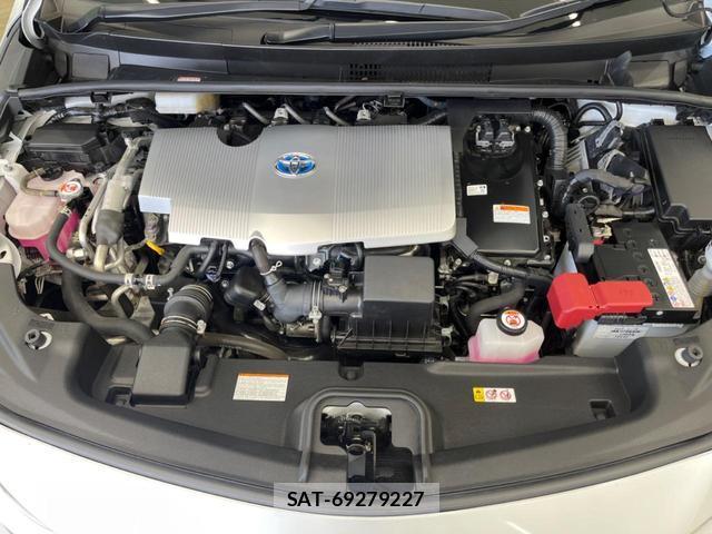 Toyota PRIUS PHV 2022-07 8277542-17