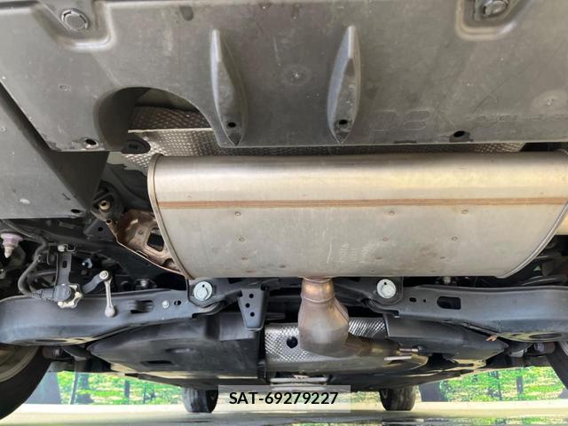 Toyota PRIUS PHV 2022-07 8277542-18