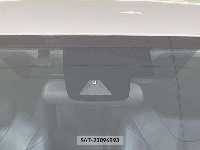 Toyota PRIUS PHV 2017-02 8278819-4